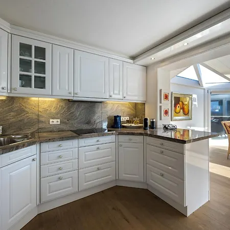 Semesterbostad Haus Stern *